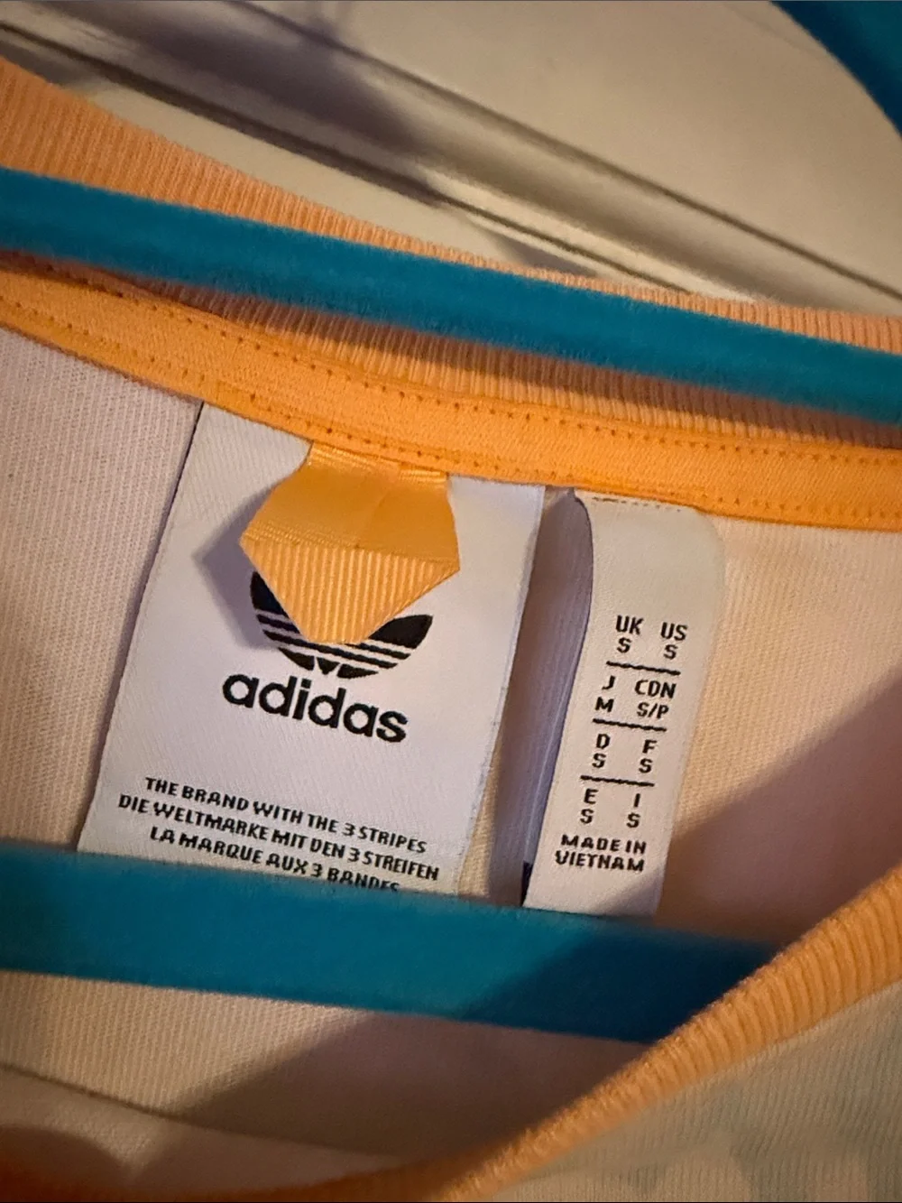 Adidas Mens Small Blue Yellow T-Shirt Adventure Chameleon Graphic Orange Blue